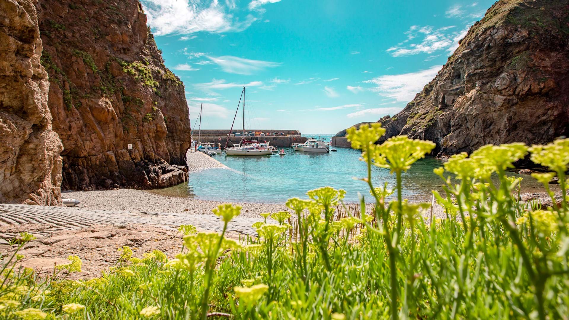 creux-harbour-sark-guernsey-channel-islands